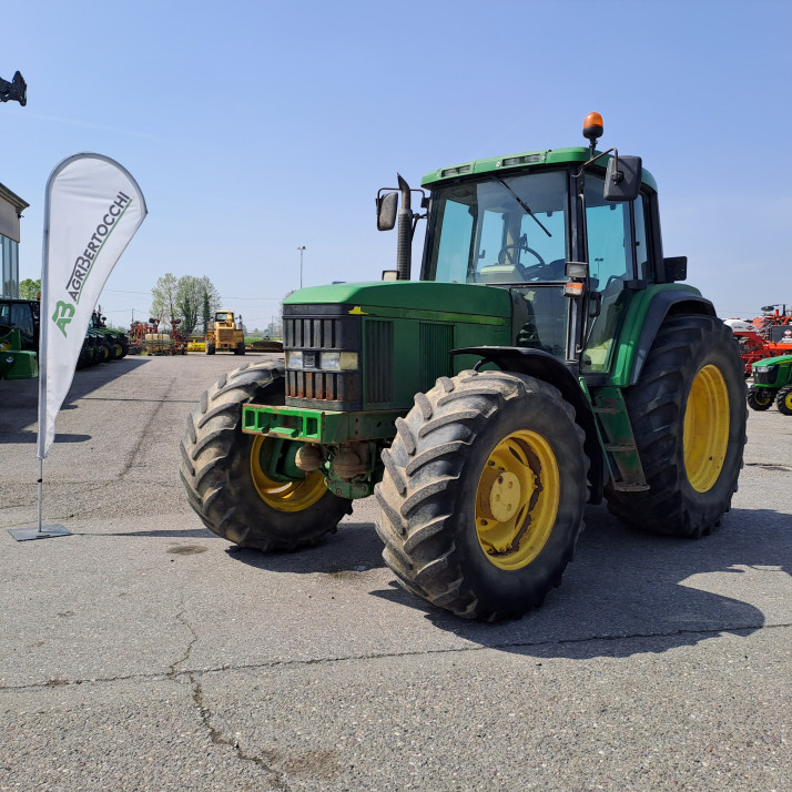 JOHN DEERE 6910