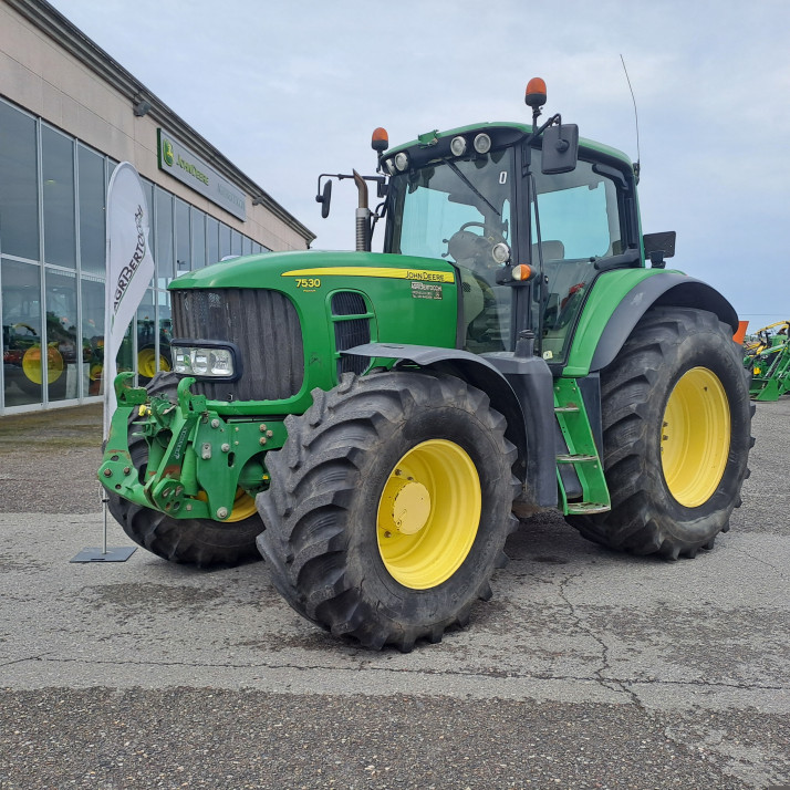 JOHN DEERE 7530 PREMIUM