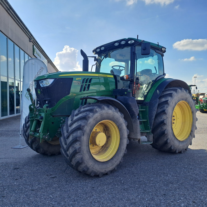 JOHN DEERE 6175R