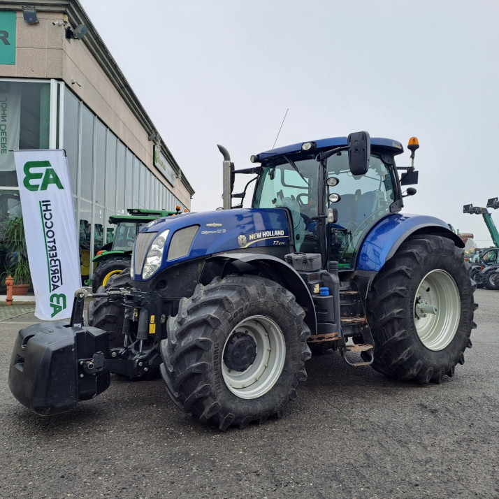 NEW HOLLAND T7.270 BLUEPOWER