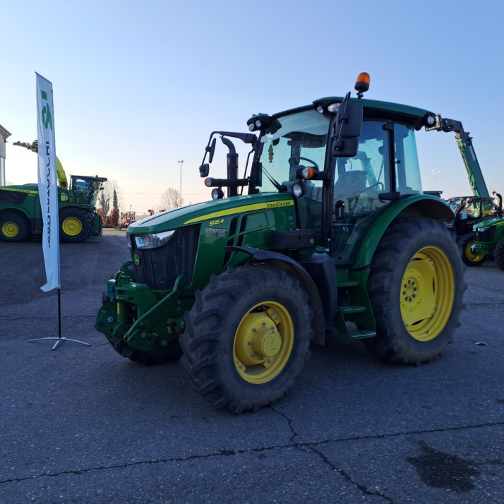 JOHN DEERE 5125R