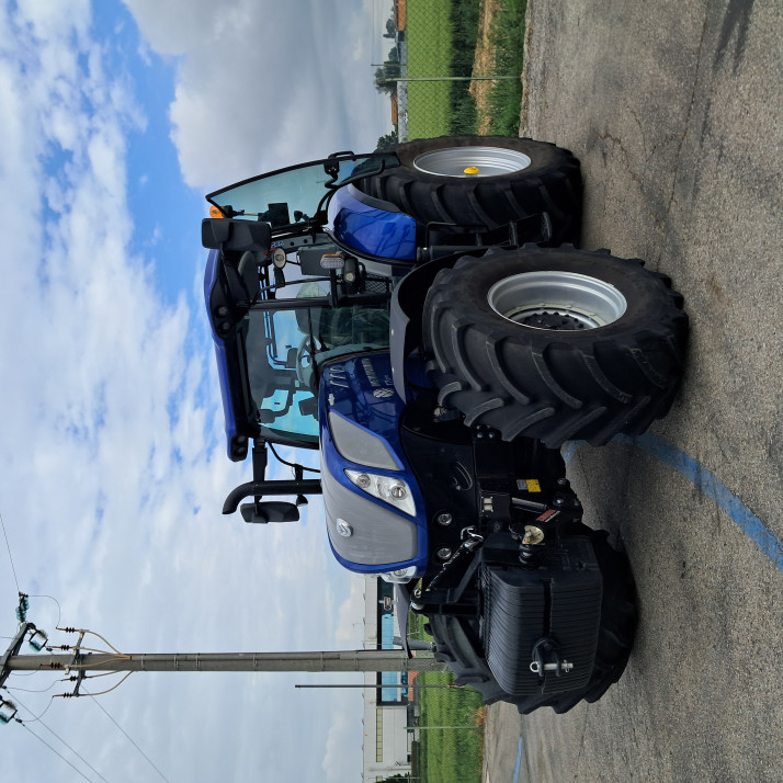 NEW HOLLAND T7 270