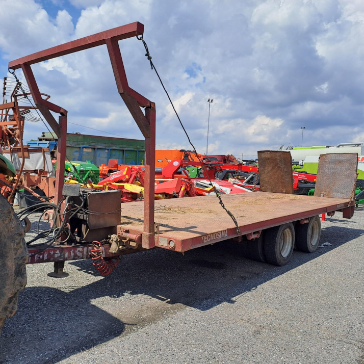 CARRELLO PER TRASPORTO MACCHINE AGRICOLE E PRODOTTI