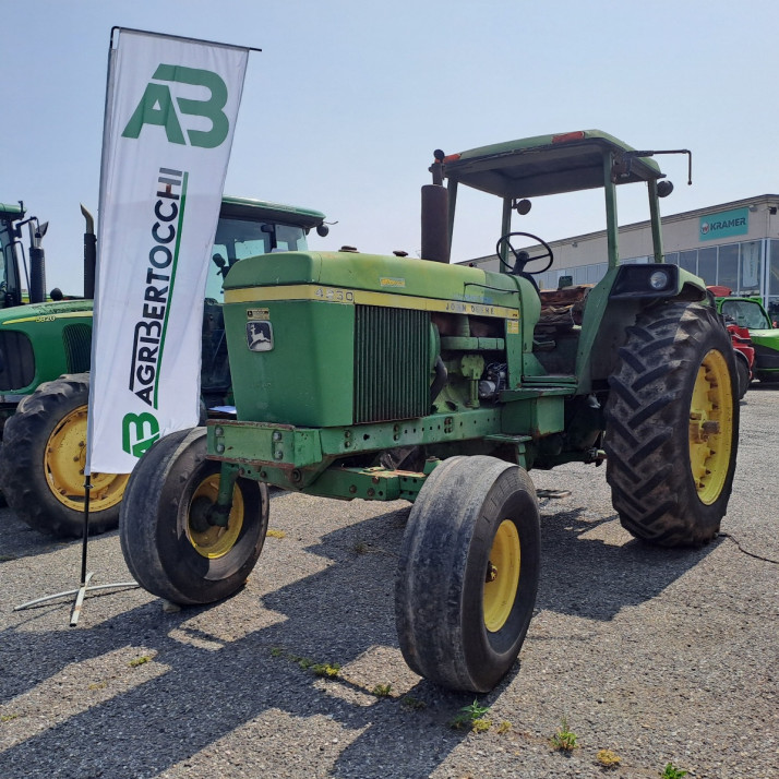 JOHN DERRE 4230