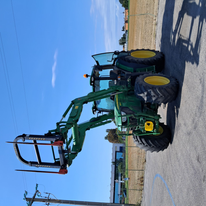 JOHN DEERE 6125R