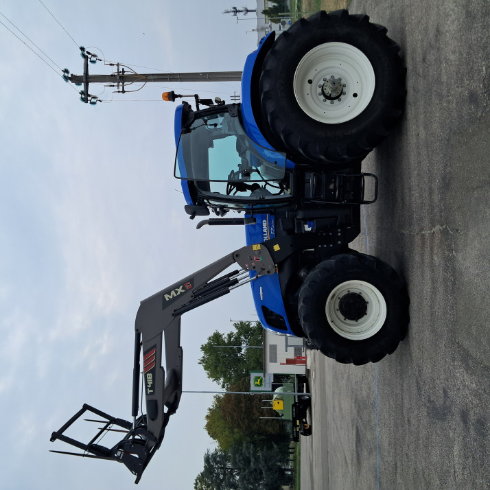 NEW HOLLAND T7 270