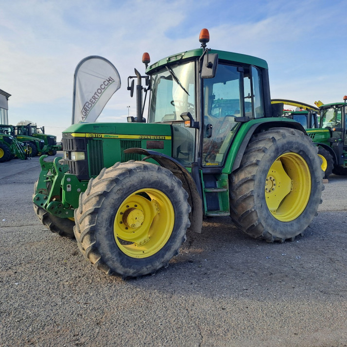 JOHN DEERE 6410