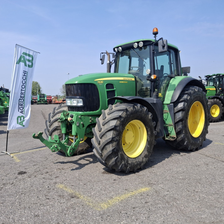 JOHN DEERE 7530 PREMIUM