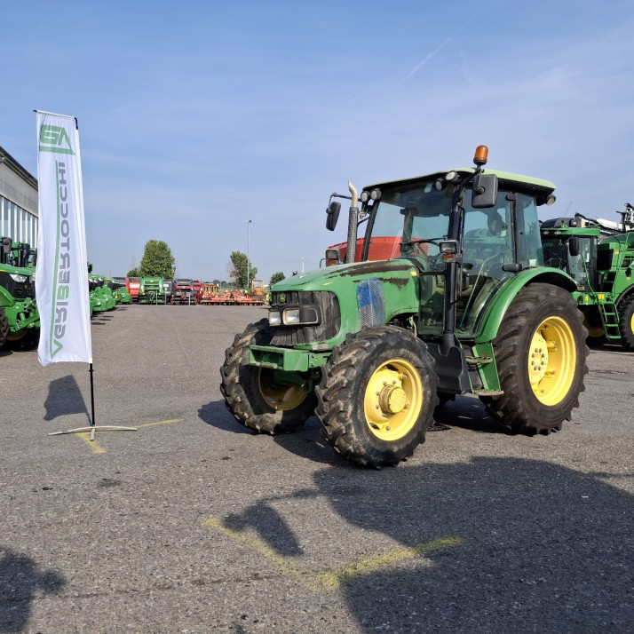 TRATTORE JOHN DEERE 5620