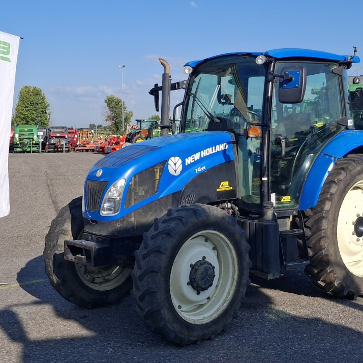 TRATTORE NEW HOLLAND T4 95