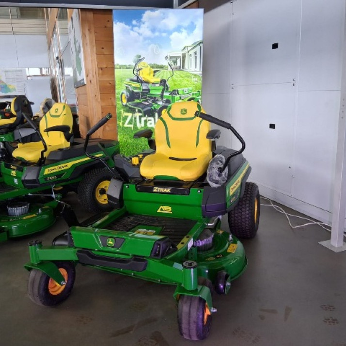 TRATTORINO TOSAERBA JOHN DEERE Z370R ELETTRICO