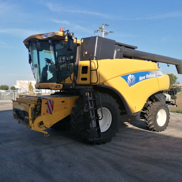 NEW HOLLAND CR 9060 NEW HOLLAND CR 9060