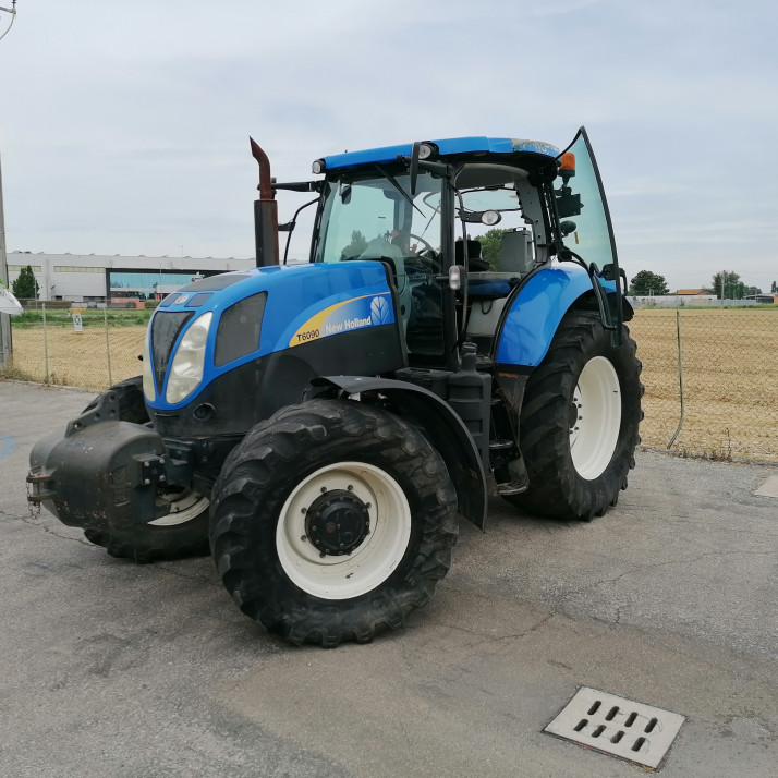 NEW HOLLAND 6090