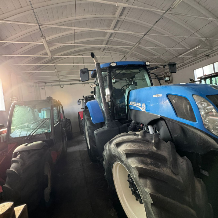 NEW HOLLAND T7 270