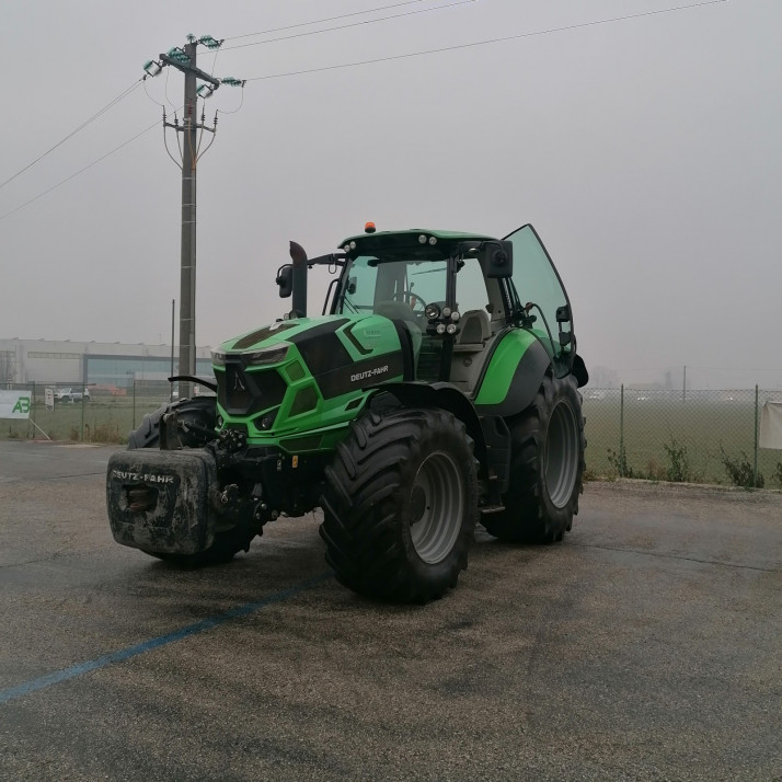 DEUTZ-FAHR 6215