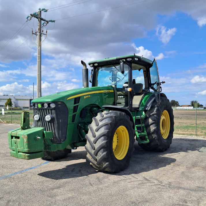 JHON DEERE 8345R