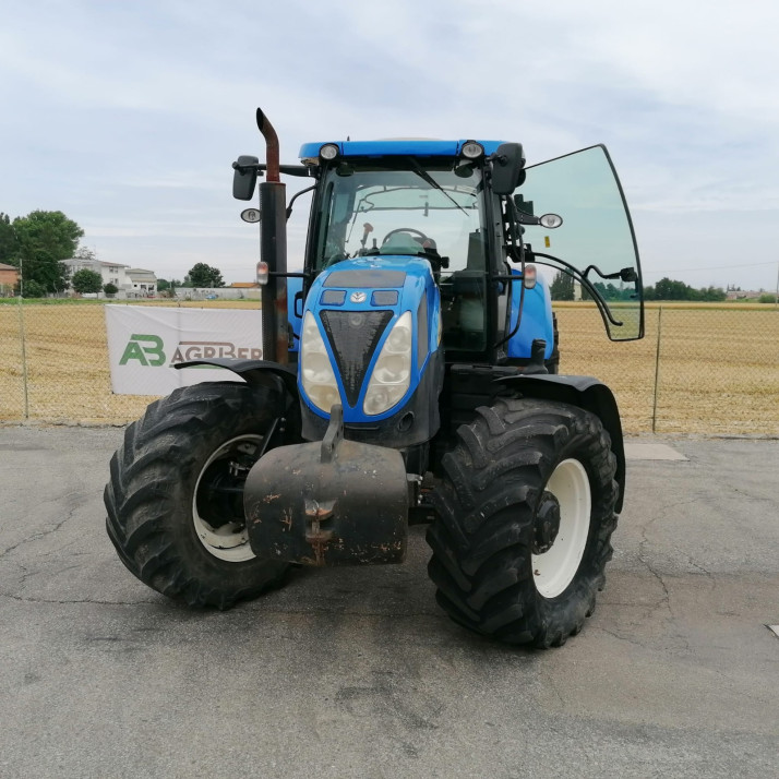 NEW HOLLAND T6090