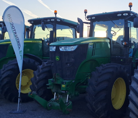 JOHN DEERE 7230R