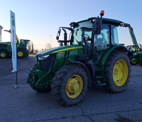 JOHN DEERE 5125R