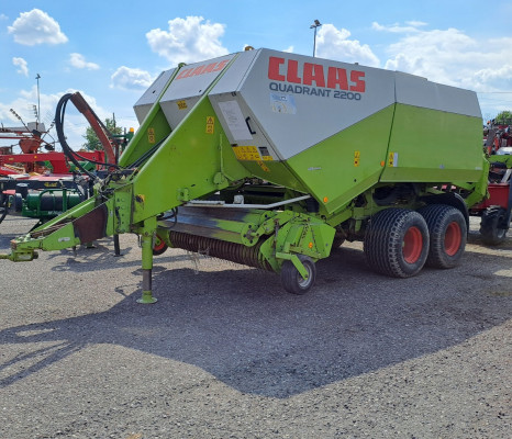 CLAAS QUADRANT 2200