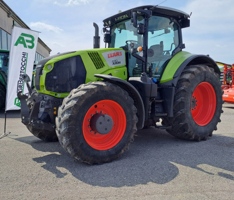 CLAAS 830 AXION 