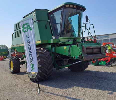 MIETITREBBIA JOHN DEERE CTS