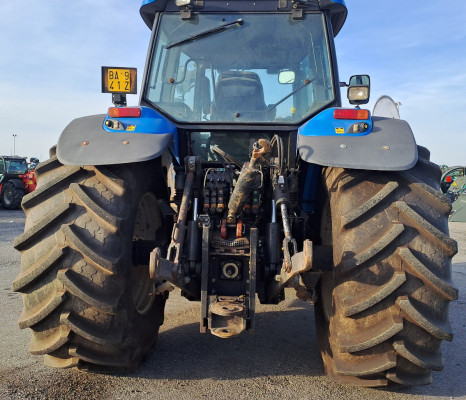 NEW HOLLAND TM 190 