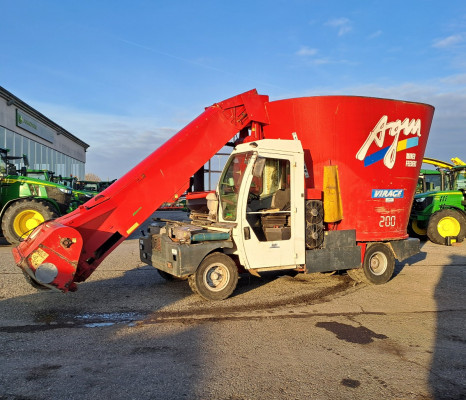 CARRO MISCELATORE SEMOVENTE  AGM MIRAGE 200
