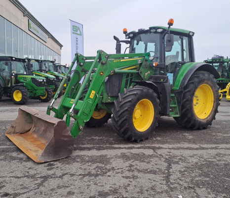 JOHN DEERE 6120M
