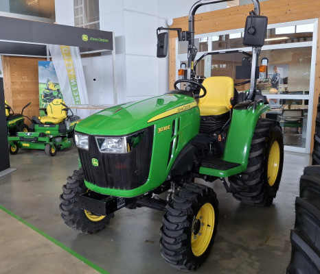 TRATTORE JOHN DEERE 3038 E
