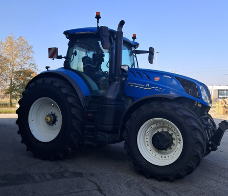 NEW HOLLAND T7 HD