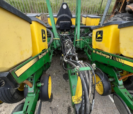SEMINATRICE JOHN DEERE 8 FILE MO1 MAX EMERGE 2