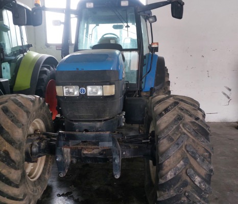 NEW HOLLAND TM155