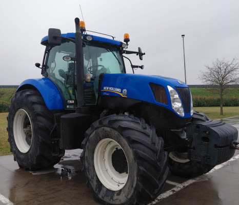 NEW HOLLAND T7 260